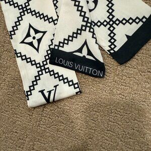 Louis Vuitton Blue and White Monogram Bandeau